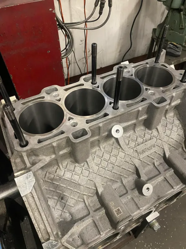 Coyote Engine Block Sleeve bore